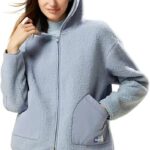 女士蓝色外套，S码和M码
一件起包邮只要三十元 快来捡漏啦-同舟