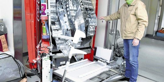 自販機破壊デマの『読売新聞』が記事をこっそり削除、謝罪も訂正もせず逃亡し大炎上-同舟