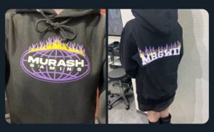 加藤純一さんのeスポチーム『ムラッシュゲーミング』のパーカー、パクリ疑惑が上がってしまう・・・-同舟