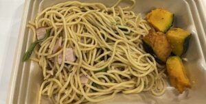 【悲報】ホロライブVTuberさんたち、ファンが搾取弁当をむさぼる裏で豪華ケータリングを食していたことが発覚-同舟