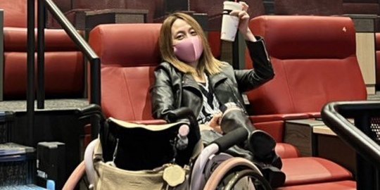 暇空茜さん、イオンシネマ車椅子問題の人に対して、ガチでやばすぎる暴言を吐いてしまう・・・-同舟