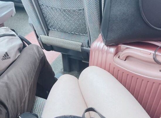 新幹線で隣に座った男を「きもいしね」と晒し上げたGカップ女さん、化けの皮が剥がれてしまう・・・-同舟