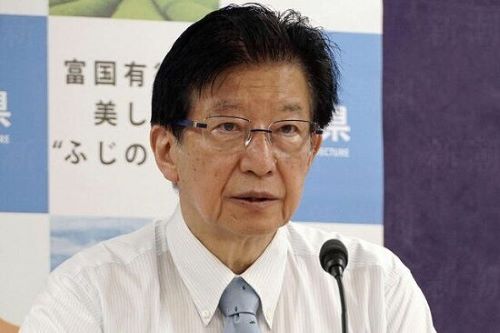 静岡・川勝知事「県庁職員は頭脳、知性の高い方達。野菜を売ったり牛の世話をしたり物を作ったりとかとは違う」-同舟