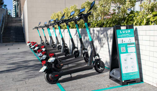 女性「電動キックボードで歩道走ってたらキップ切られた・・・車ぶんぶん走ってるから車道は危なくない？車道走るの怖いよ😭」-同舟