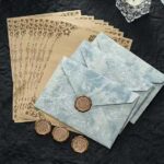鎏金信封信纸套装 米黄色3个信封+10张牛皮玫瑰信纸+3枚火漆贴
鎏金...-同舟